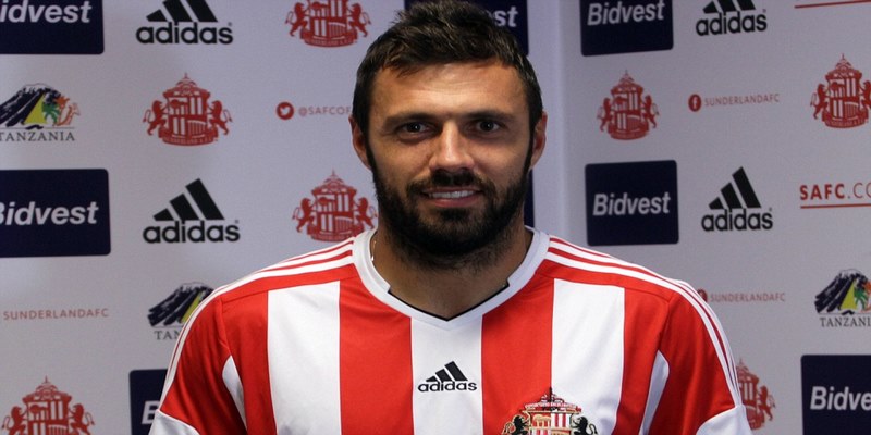 Bàn sơ qua về Andrea Dossena