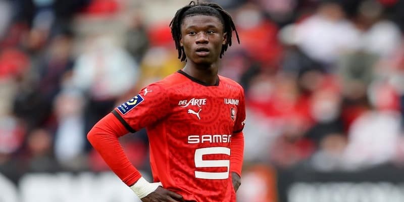 Tìm hiểu tiểu sử về cầu thủ Eduardo Camavinga
